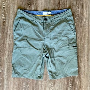 Men’s casual shorts. Khaki green 32” waist.